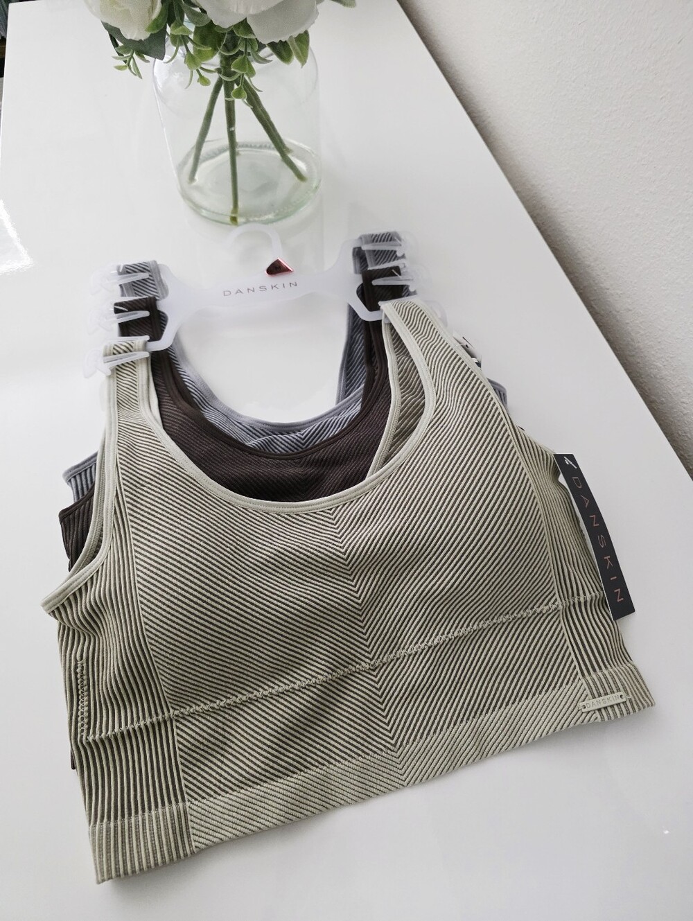 DANSKIN🍸 Brand New 3-Pack Seamless Removable Cups Bralette SIZE M